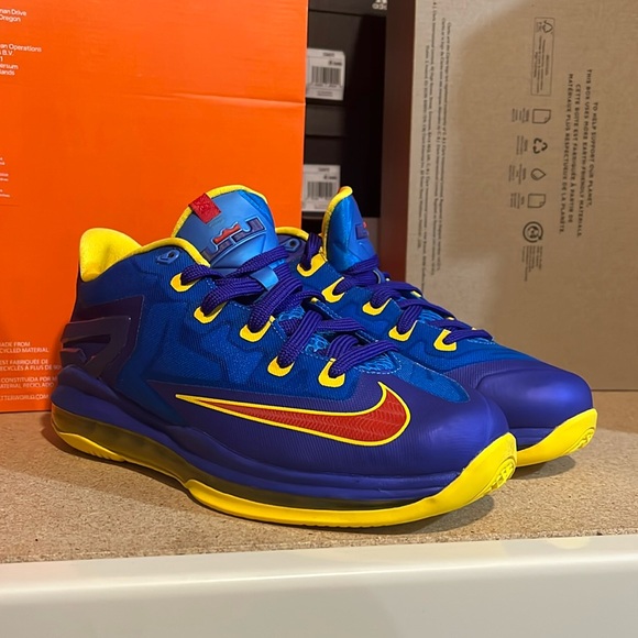 Nike Lebron XI Low GS Shoes Sneakers new 644534 401 Boys Youth Size 7Y